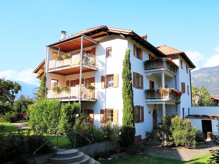 Ferienwohnung  Lana