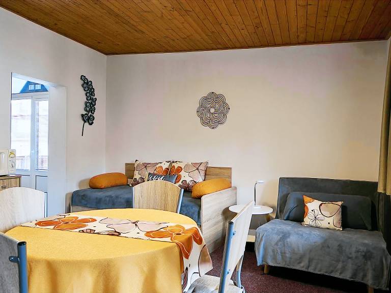 Holiday apartment with pool & garden | Nature view — photo 4