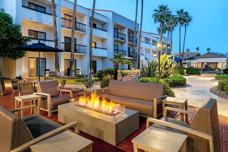 Courtyard by Marriott Phoenix North — photo 2