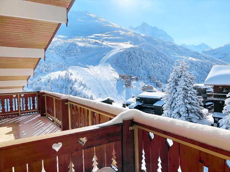 Duplex Apartment in Meribel Mottaret with Mountain Views, Near the Slopes — photo 2