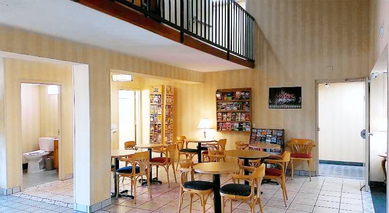 Super 8 By Wyndham Bentonville — photo 4