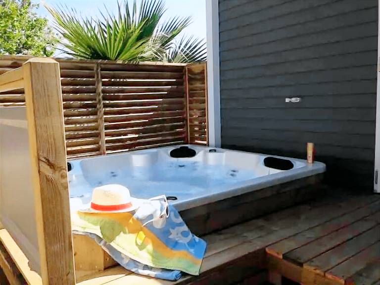 Mobil-home Côte de granit rose