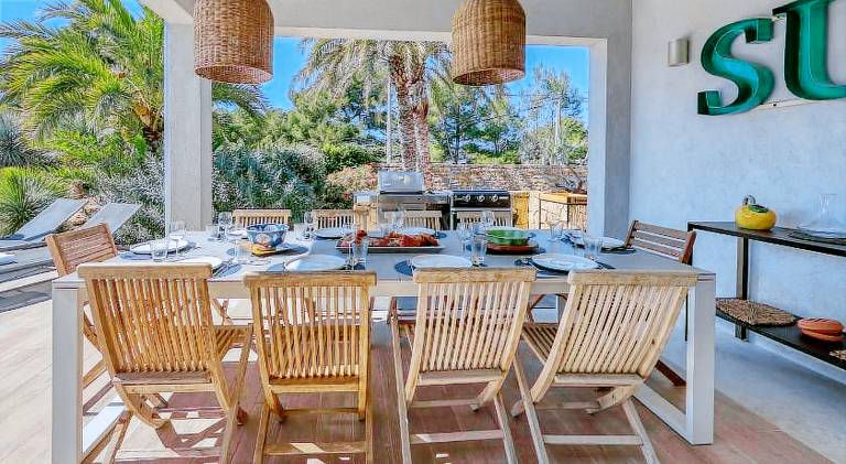 Villa with terrace, BBQ & private pool — photo 5