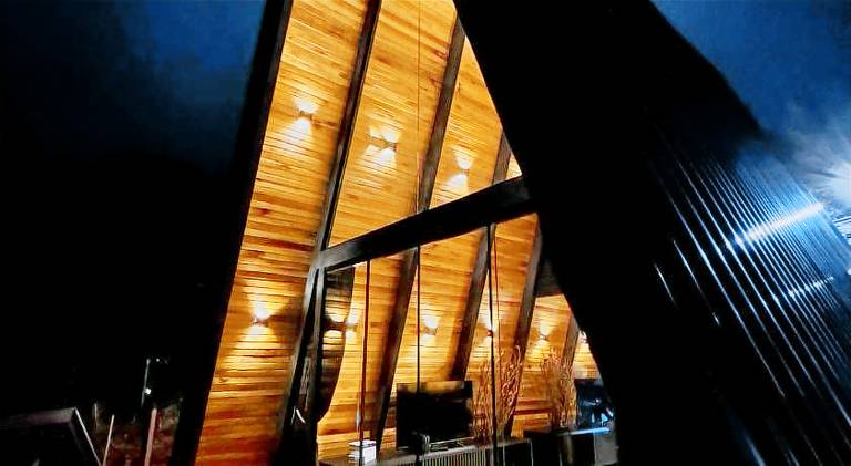 Cabana Piacere - Maravilhosa A-FRAME em Florianopolis! — photo 4