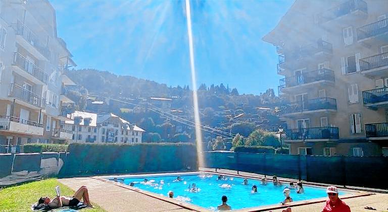 Wonderful rental apartment with yard, patio & private pool | Next to the ski | Pets are welcome — photo 5