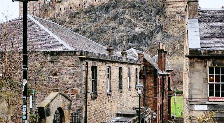 Holiday apartment | Next to Edinburgh Castle | Pets are welcome — photo 3