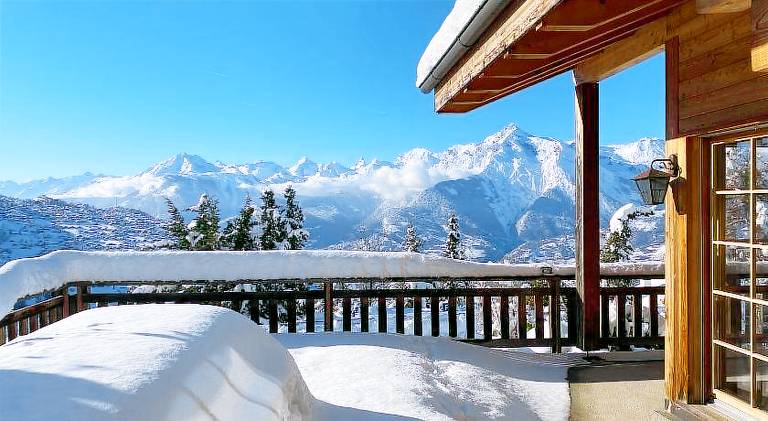 Chalet with 4 rooms for 10 persons — photo 4