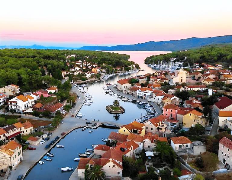 Apartman Lupi M&S "MASTER" in Jelsa