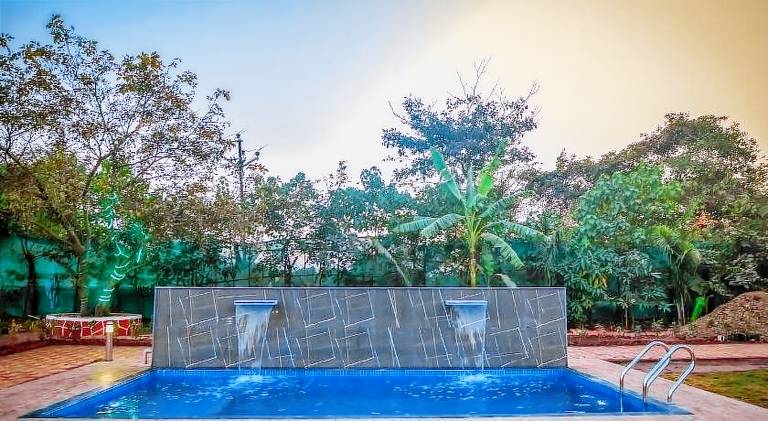 House Mandwa Beach