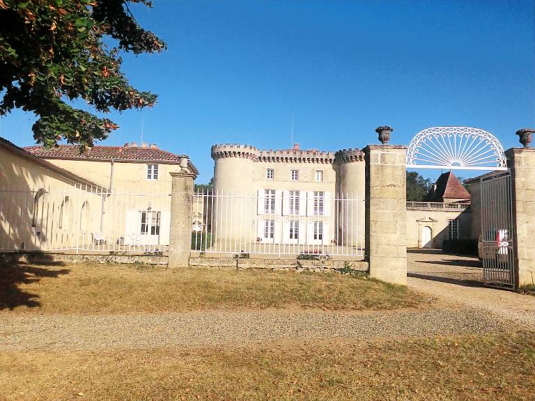 Château Bazas