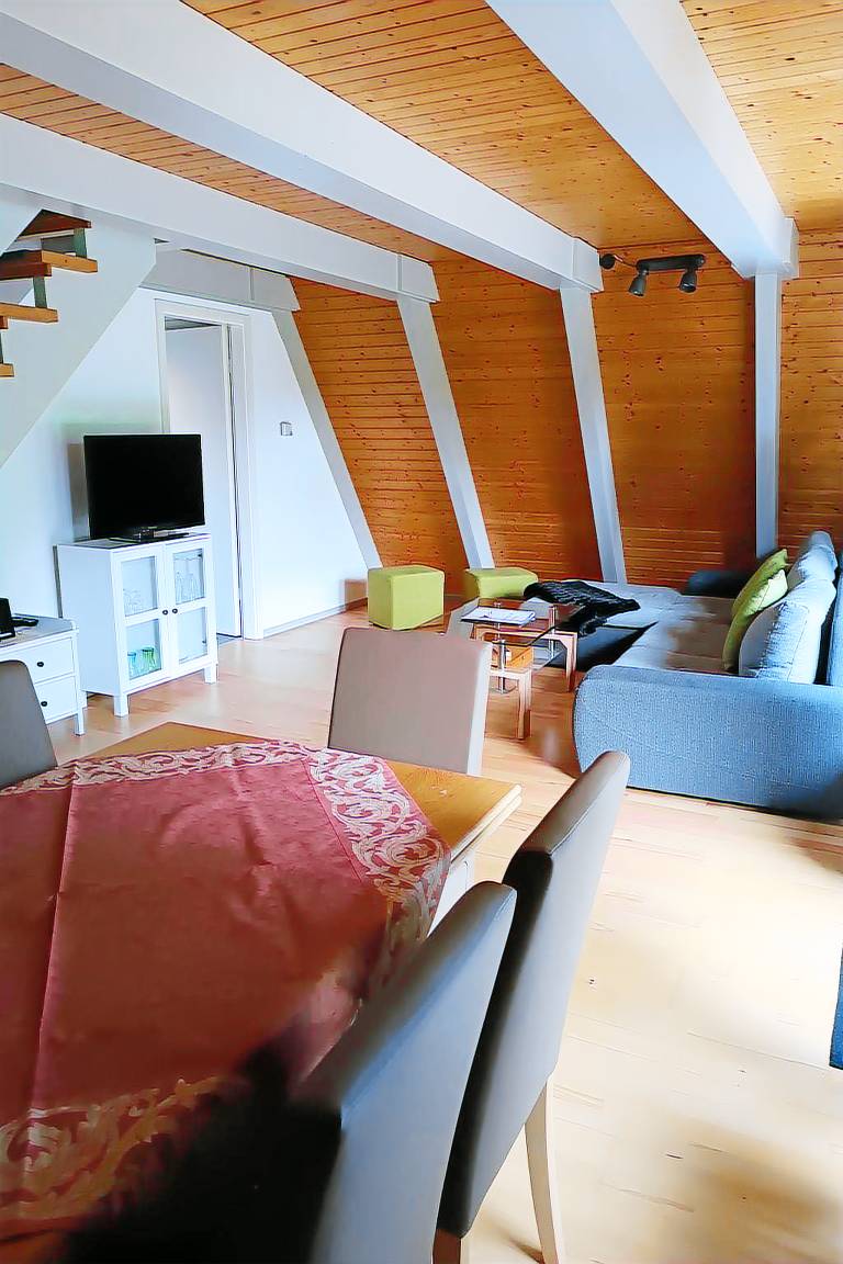 Family-oriented vacation home with garden & patio | Pet-friendly — photo 5