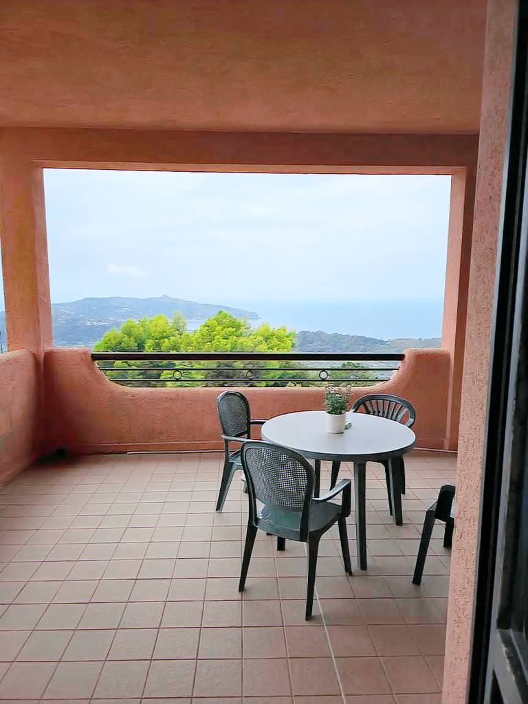 P. R. Club - Three-Room Enea 15 with Sea View, Private Terrace and Air Conditioning — photo 3
