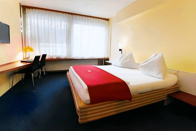 Holiday apartment with 3 rooms for 4 persons — photo 2