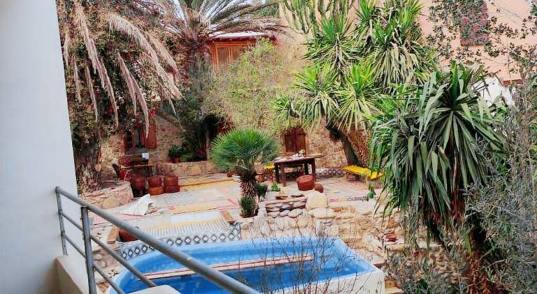 House with barbecue, patio & pool — photo 4