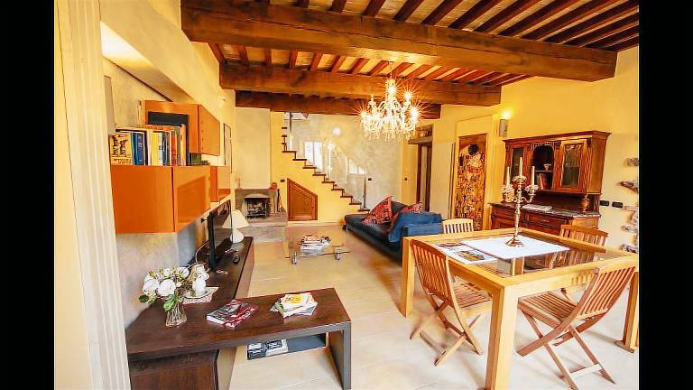 Villa with patio in Città di Castello