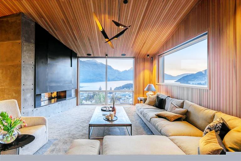 Ladena by MajorDomo in Queenstown