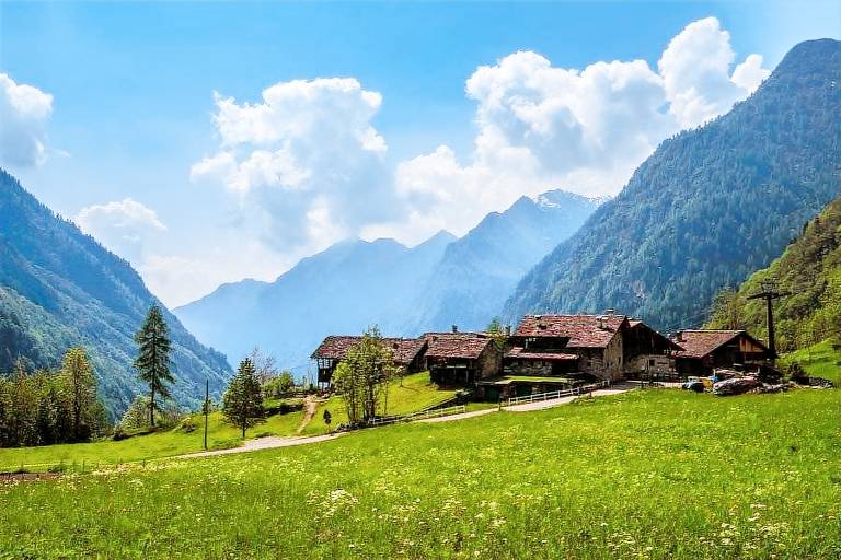 Alagna: Camera matrimoniale — photo 4