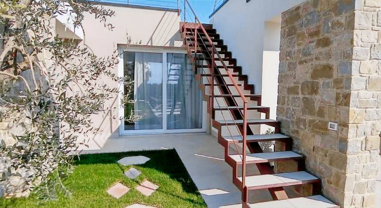 Holiday apartment with pool — photo 5