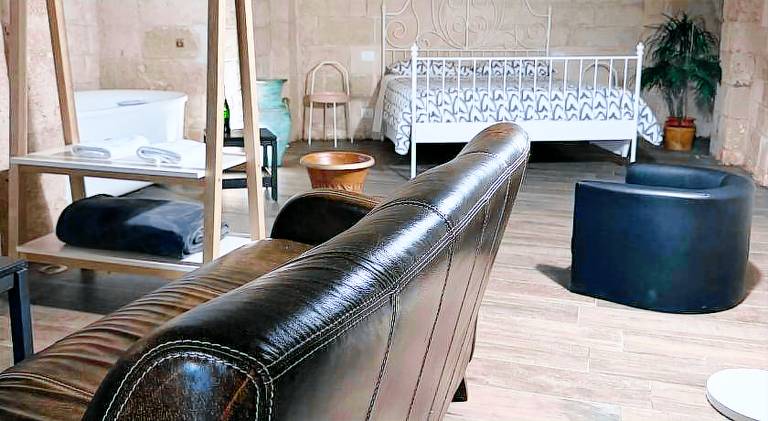 Classe 51 - B&B con Jacuzzi - — photo 3