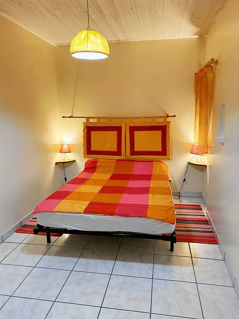 Gite with patio & garden — photo 2