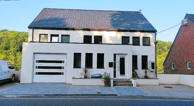 La maison blanche a Hermeton sur Meuse in Namur