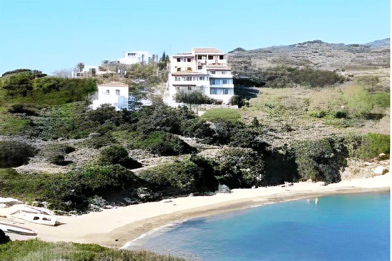 Serviced apartment with patio in Andros