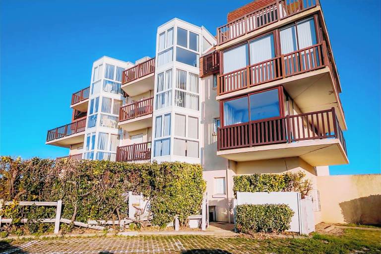 La Voile de Nacre – Ground Floor Apt, 50m from Beach, Bernières-sur-Mer — photo 2