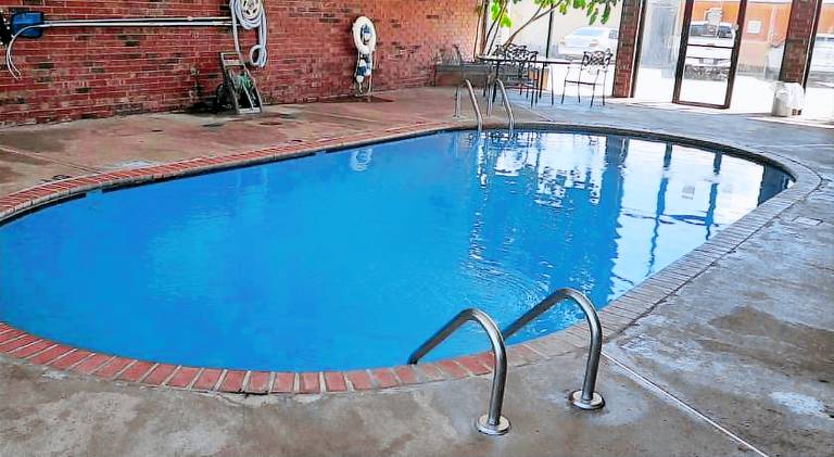 Blue Ribbon Inn and Suites