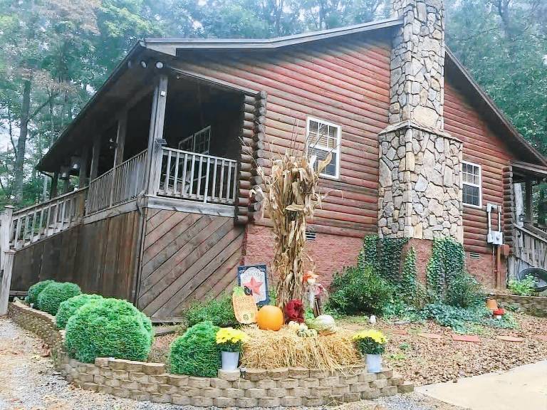 Cabin Fall Creek Falls