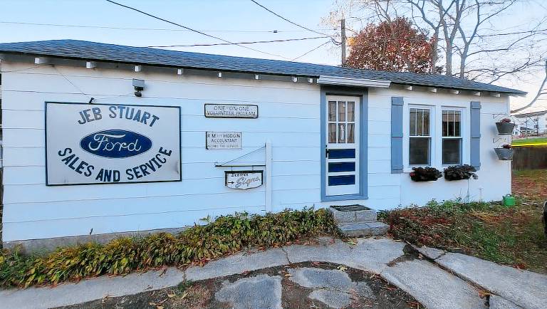 House Mount Airy