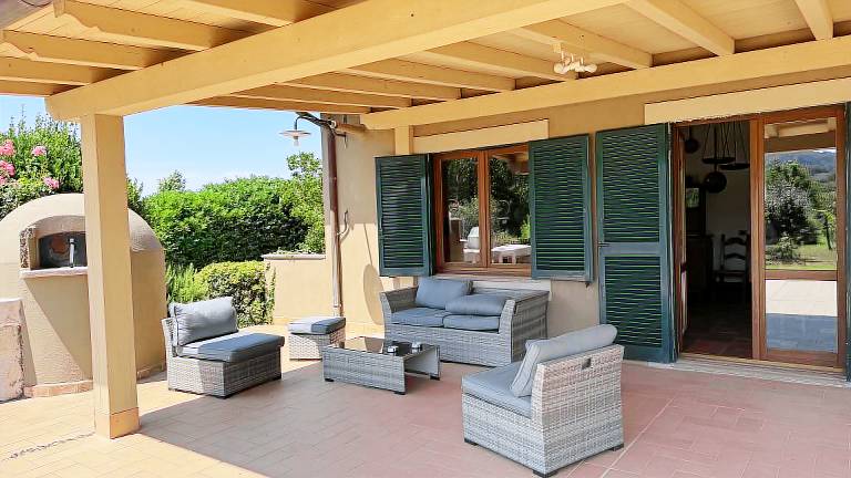Fully equipped lovely villa with BBQ, private pool & yard | Pets are welcome — photo 2