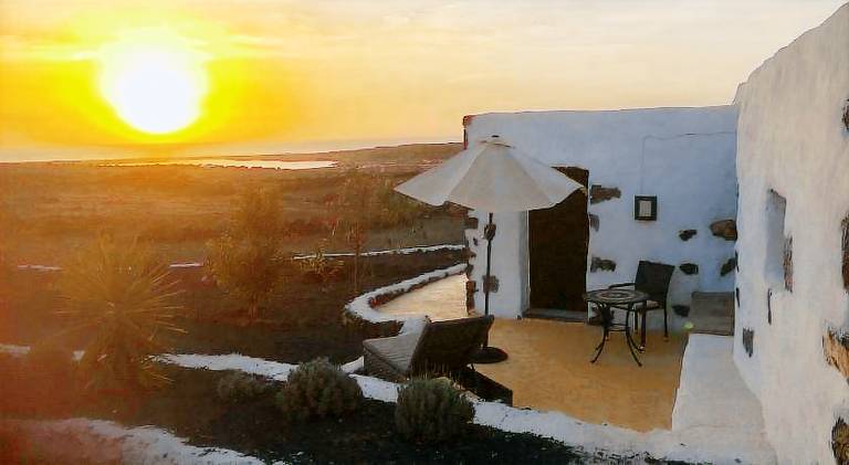 Vacation home with BBQ, terrace & garden | Good for workation — photo 4