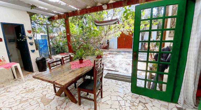 Casa a beira do rio Jaguareguava na Mata Atlantica em Bertioga SP — photo 4