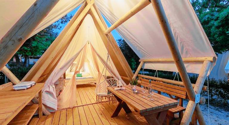 Tent with pool & patio | Dogs allowed in Tar-Vabriga