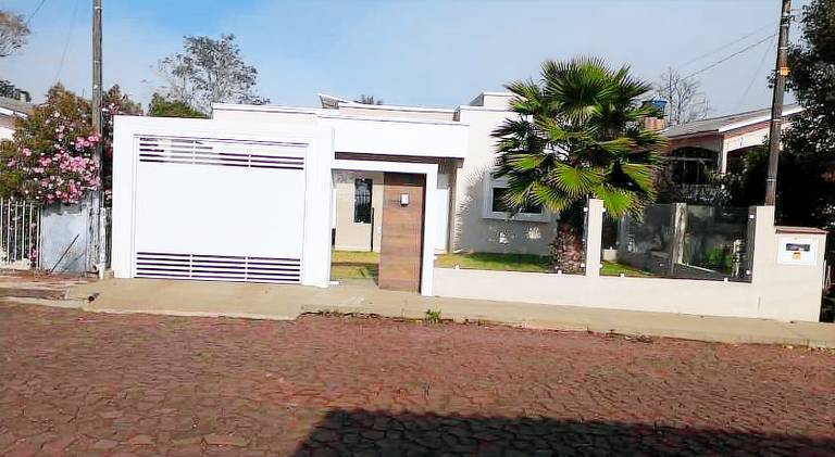 House  Ametista do Sul