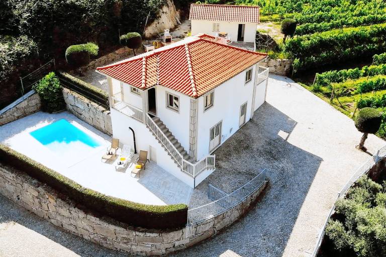 Wonderful house with garden, private pool & grill | Dogs allowed in Braga