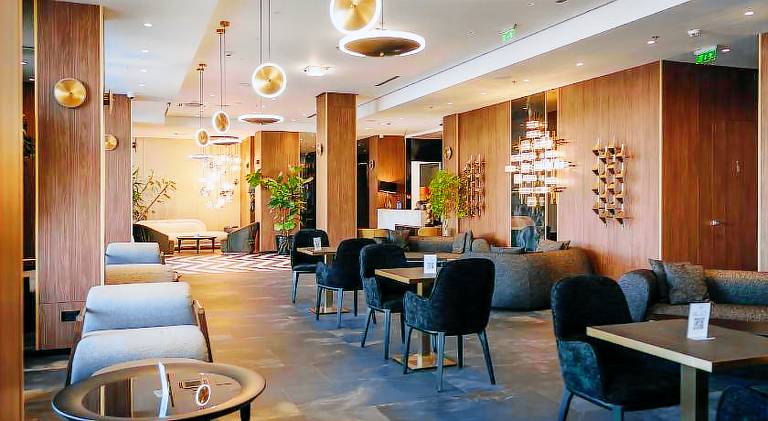 Sky Airport Hotel