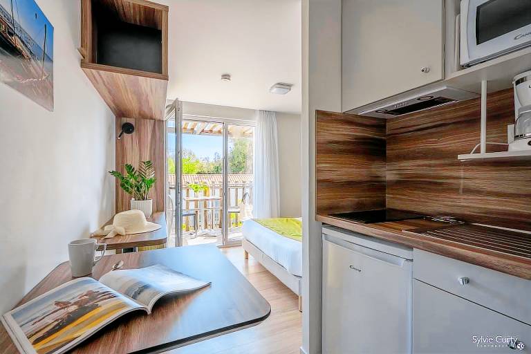 Serviced apartment with terrace, garden & jacuzzi — photo 5