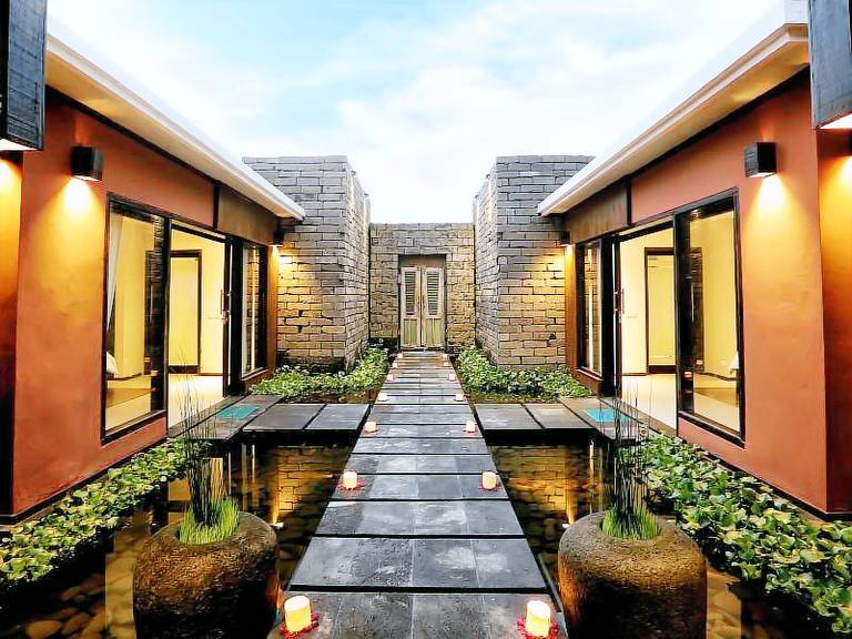 Beautiful villa with garden, private pool & barbecue | Good for workation | Pet-friendly — photo 4