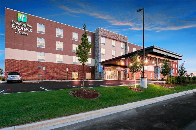 Holiday Inn Express & Suites Chicago - Hoffman Estates By IHG in Hoffman Estates, IL