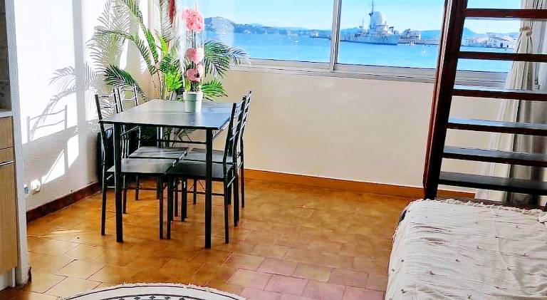 Holiday apartment with 1 room for 4 persons in La Seyne-sur-Mer