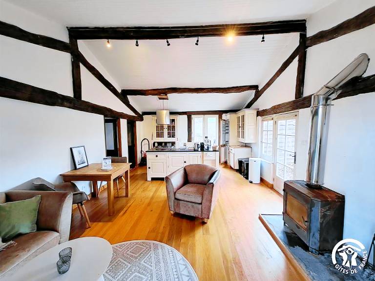 Fully equipped nice gite with terrace, heated pool & yard | Pets are welcome — photo 4