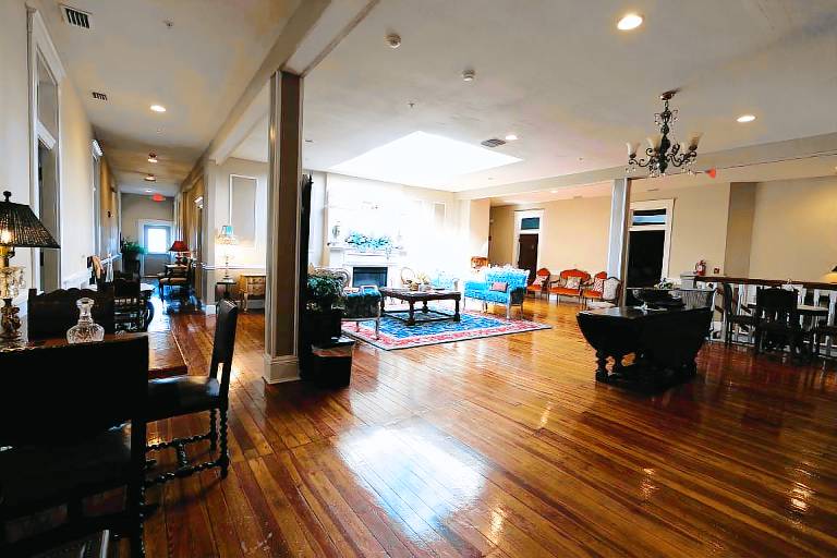 Oak Tree Hotel — photo 3