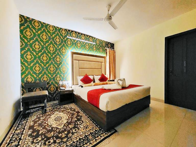 The Bay Leaf Resort in Shimla