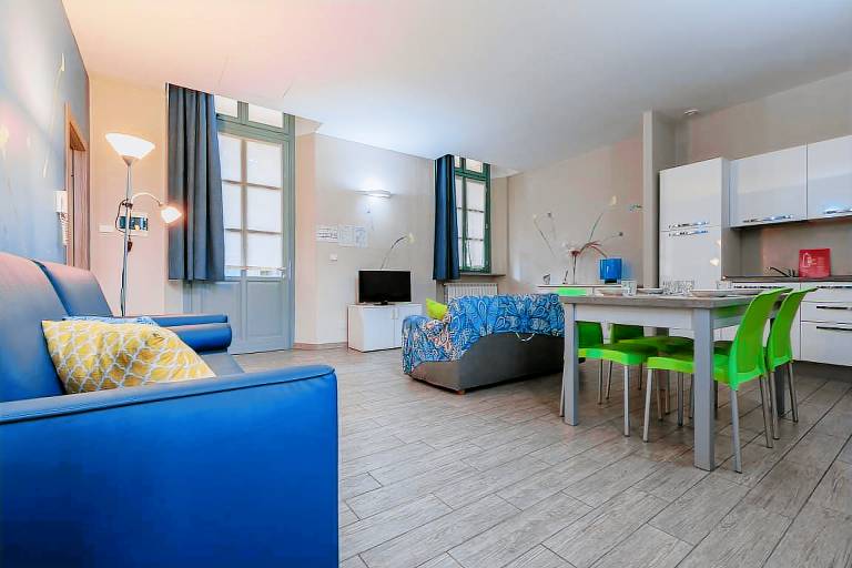 Holiday apartment with garden — photo 2