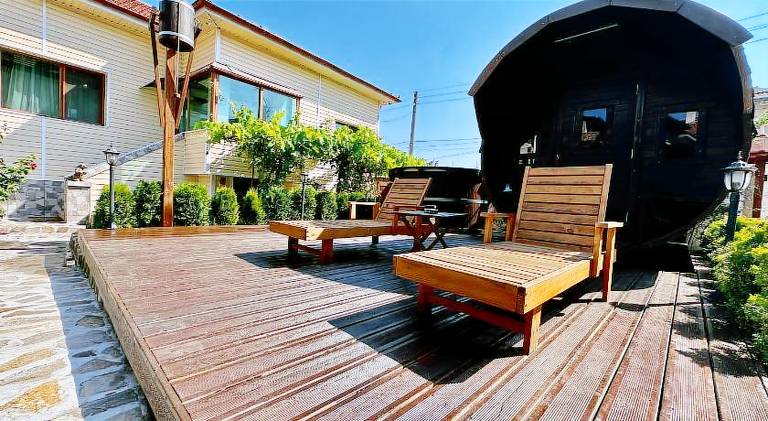 Villa with hot tub in Velingrad