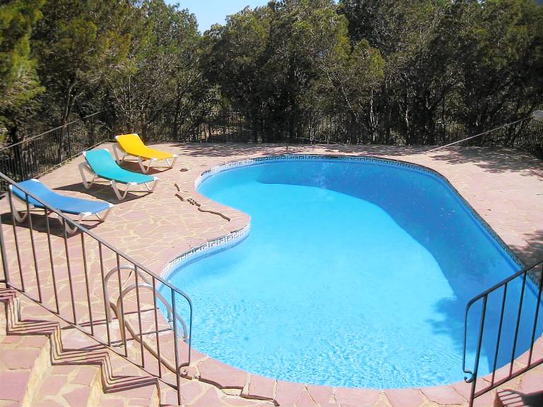 Villa with garden, private pool & barbeque | Mountain view — photo 4