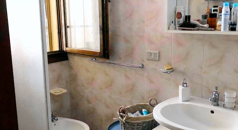 Holiday apartment with 2 rooms for 6 persons — photo 2