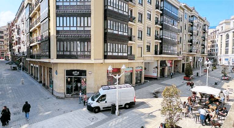 Holiday apartment with terrace | Close to Mercado de la Ribera — photo 3