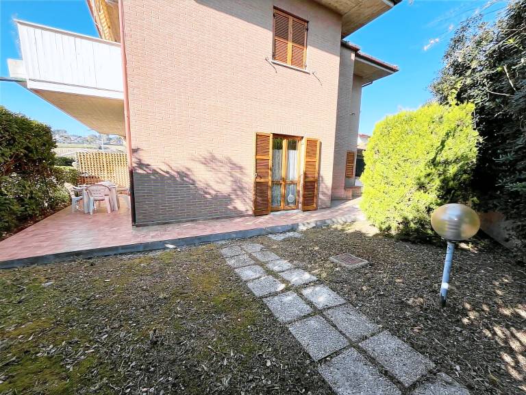 Children-friendly apartment with yard | Beach nearby | Pets are welcome — photo 4